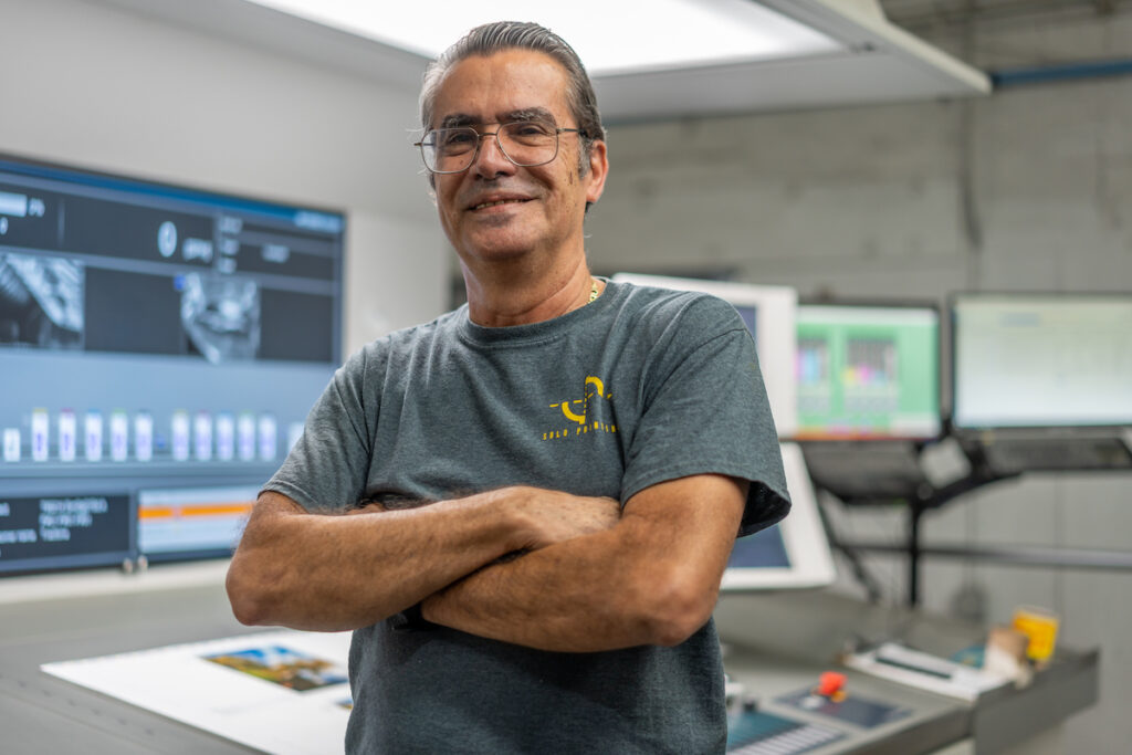 Conrado Lara, Sheetfed Pressman at Solo Printing