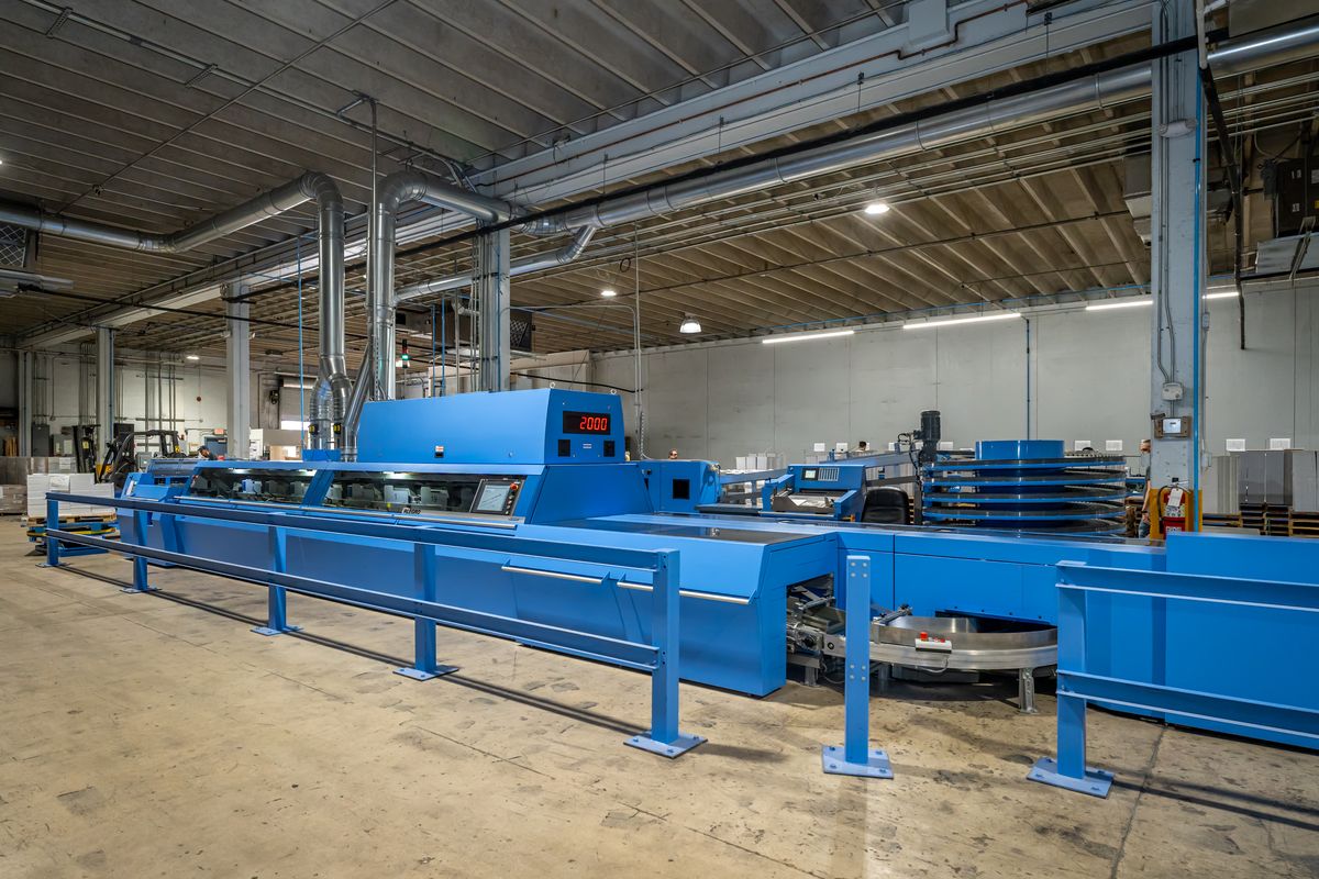 Perfect binding line at Solo Printing in Miami